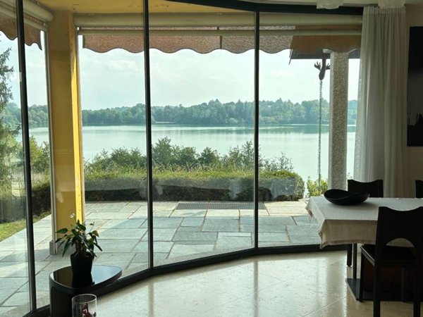 casa indipendente in vendita a Montorfano