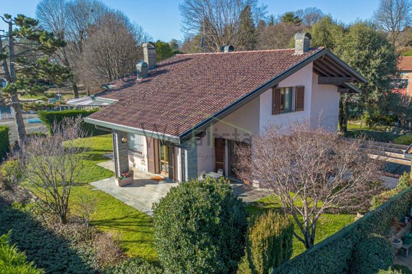 casa indipendente in vendita a Montorfano