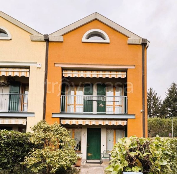 casa indipendente in vendita a Montorfano