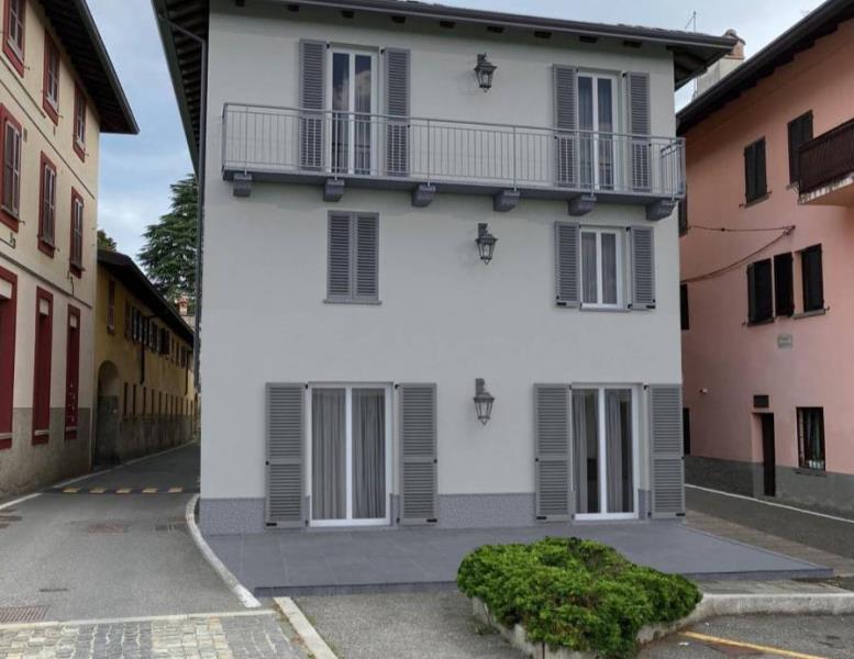 appartamento in vendita a Montorfano in zona Urago