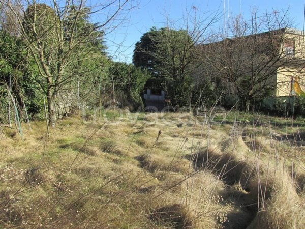 locale commerciale in vendita a Montorfano