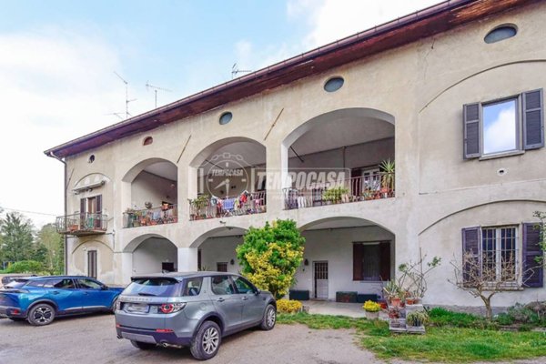 appartamento in vendita a Montorfano in zona Urago