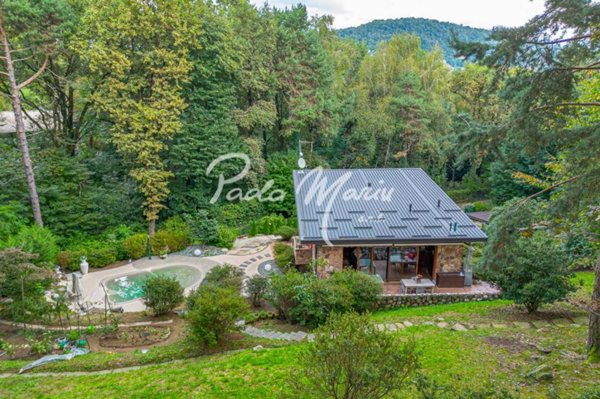 casa indipendente in vendita a Montorfano in zona Urago