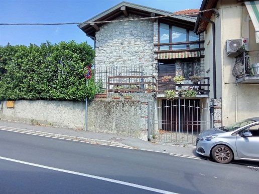 appartamento in vendita a Montorfano in zona Urago