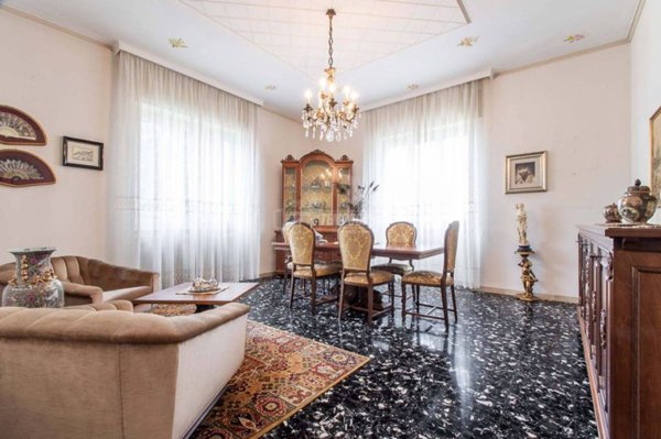 casa indipendente in vendita a Mozzate