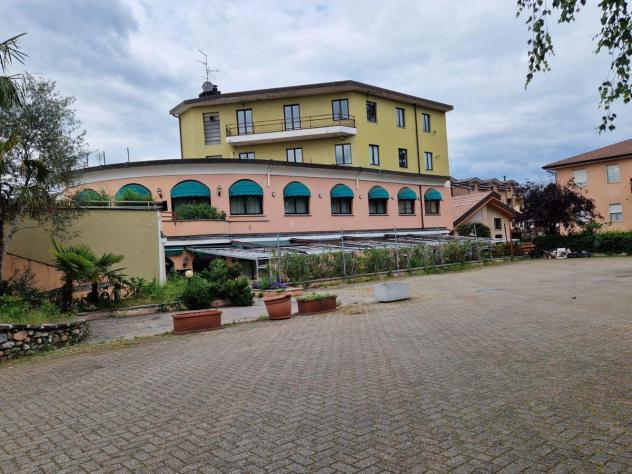 negozio in vendita a Mozzate