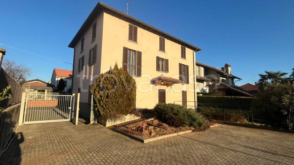 appartamento in vendita a Mozzate