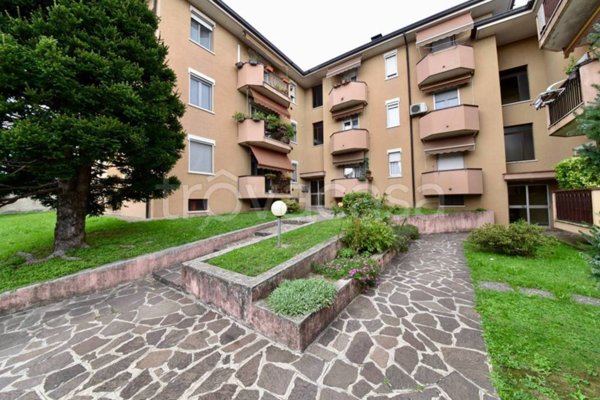 appartamento in vendita a Mozzate