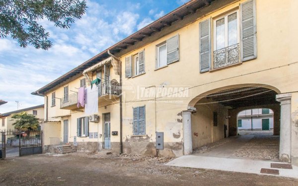 appartamento in vendita a Mozzate