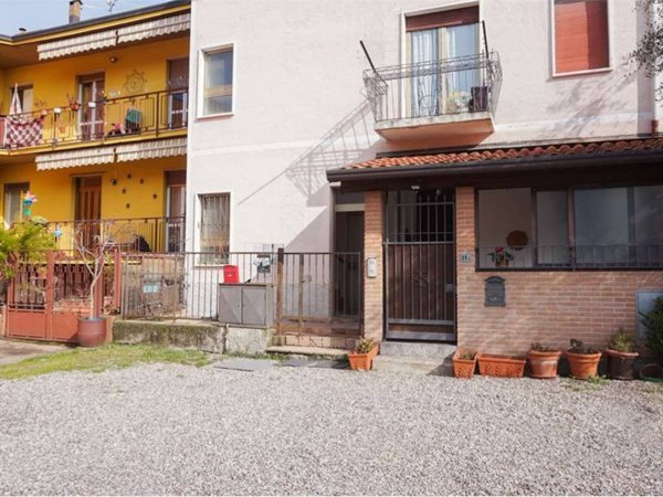 appartamento in vendita a Mozzate in zona San Martino