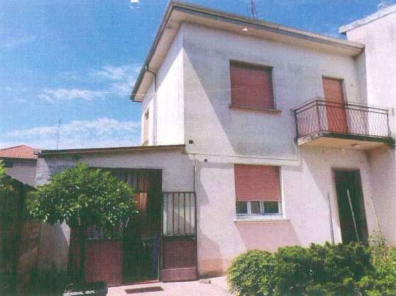 casa indipendente in vendita a Mozzate