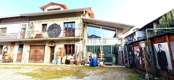 casa semindipendente in vendita a Mozzate
