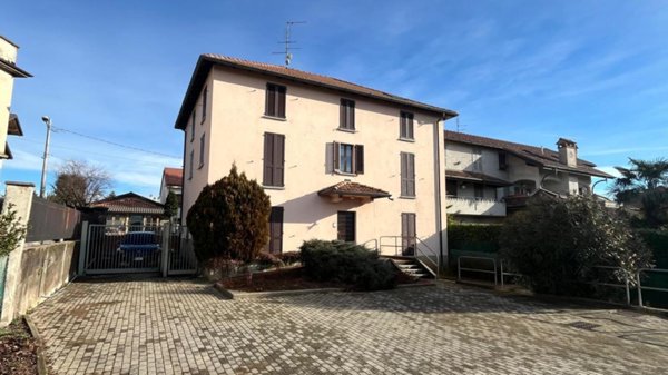 appartamento in vendita a Mozzate