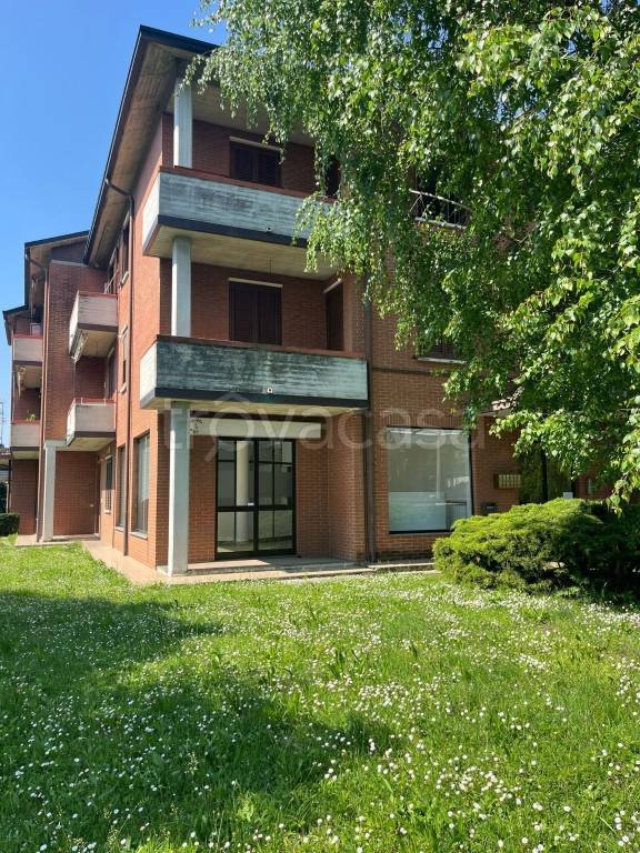 ufficio in vendita a Mozzate