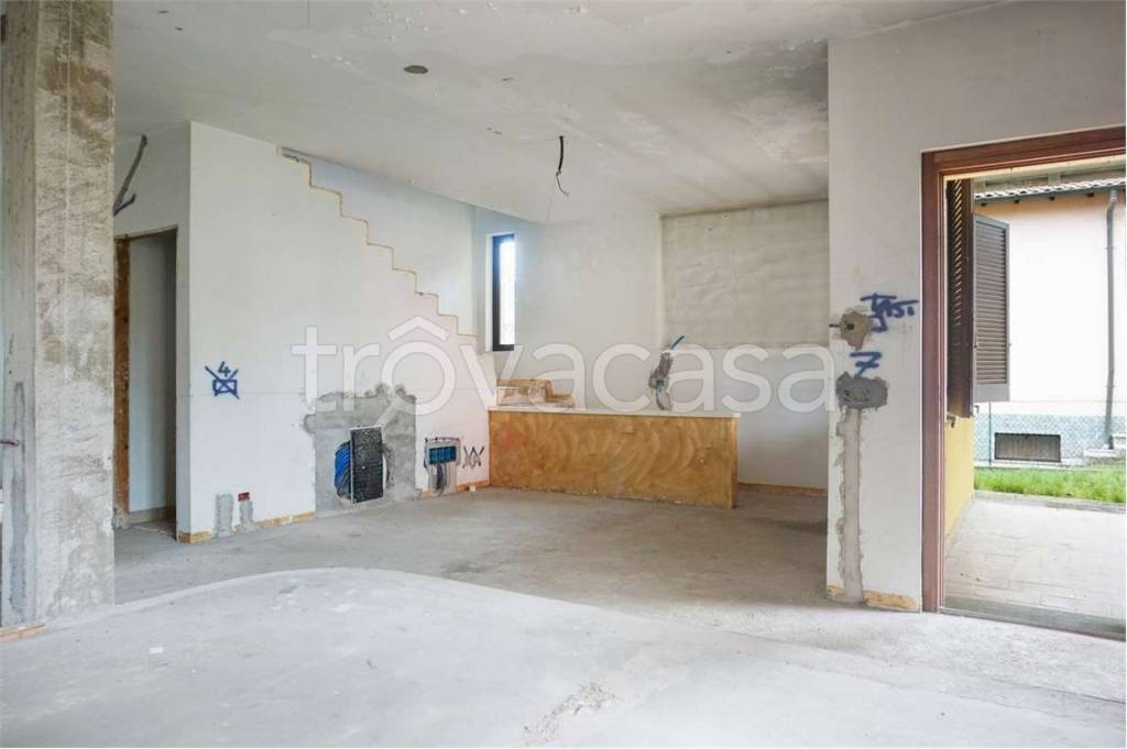 casa indipendente in vendita a Mozzate
