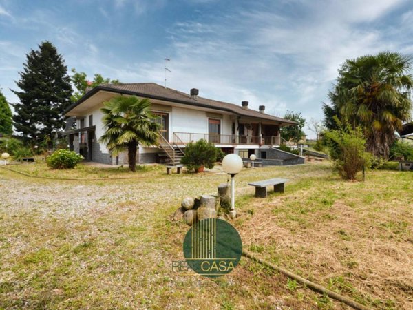 casa indipendente in vendita a Mozzate