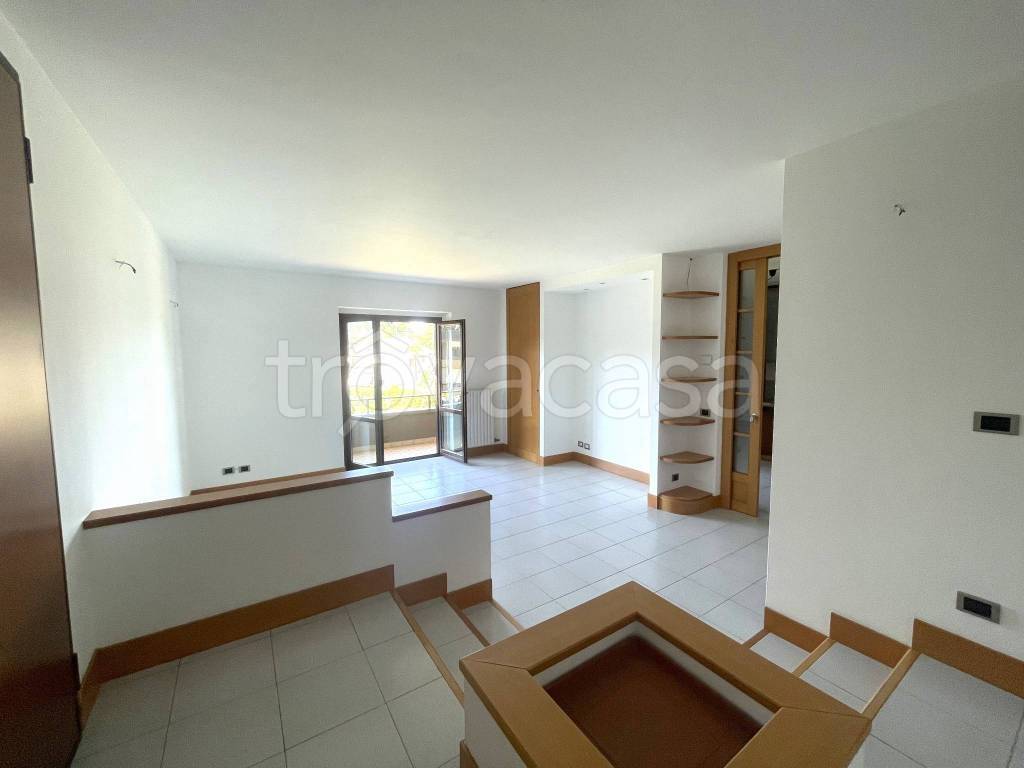 appartamento in vendita a Mozzate