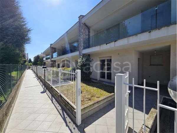 casa indipendente in vendita a Mozzate