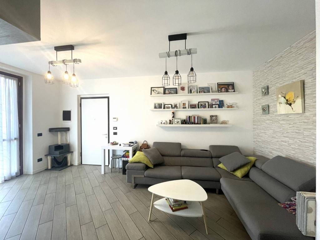 appartamento in vendita a Mozzate