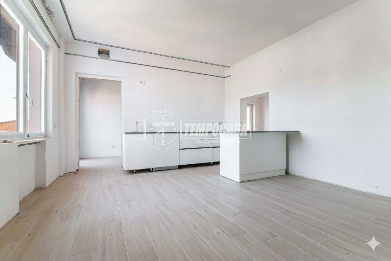 appartamento in vendita a Mozzate