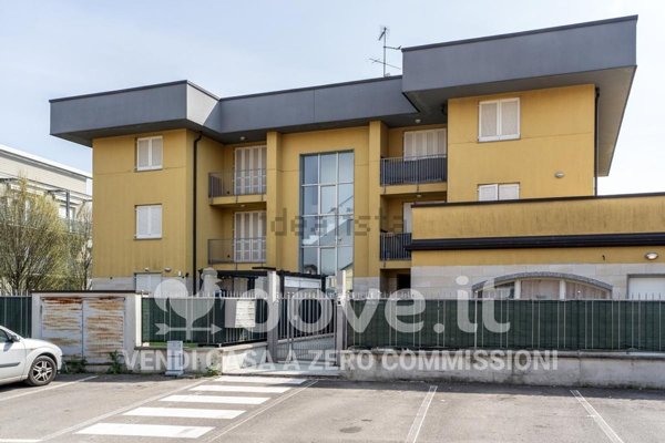appartamento in vendita a Mozzate