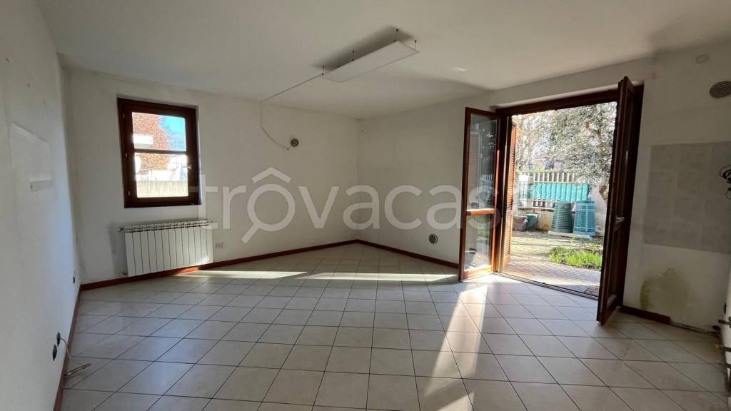 appartamento in vendita a Mozzate