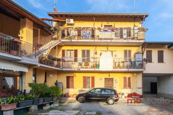appartamento in vendita a Mozzate