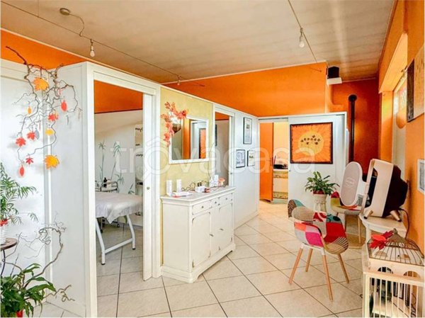 negozio in vendita a Mozzate