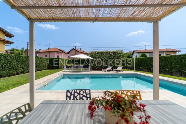 appartamento in vendita a Mozzate