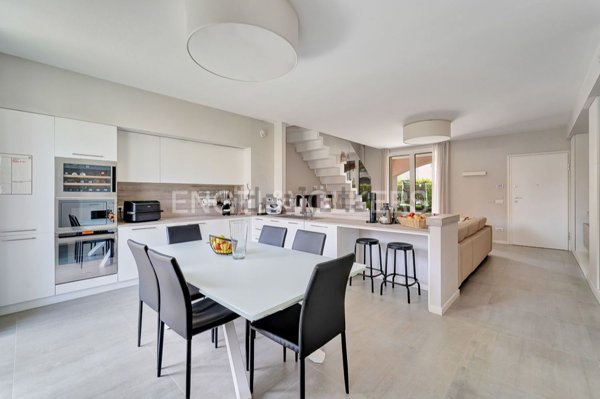 appartamento in vendita a Mozzate