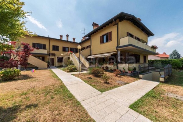appartamento in vendita a Mozzate