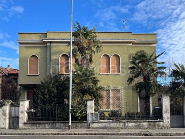 casa indipendente in vendita a Mozzate