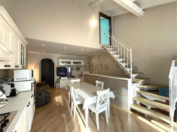 casa indipendente in vendita a Mozzate in zona San Martino