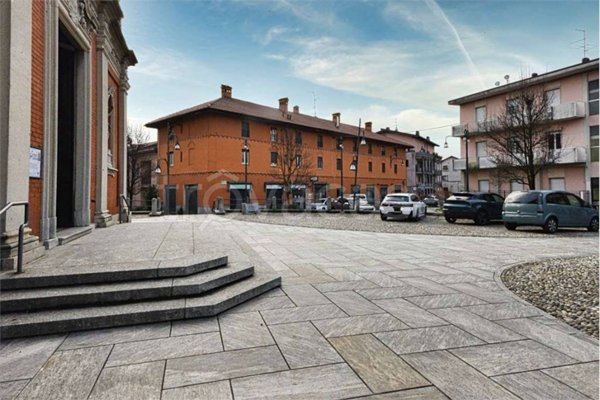 intera palazzina in vendita a Mozzate in zona Santa Maria Solaro