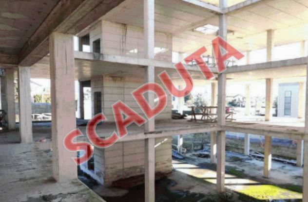 negozio in vendita a Mozzate