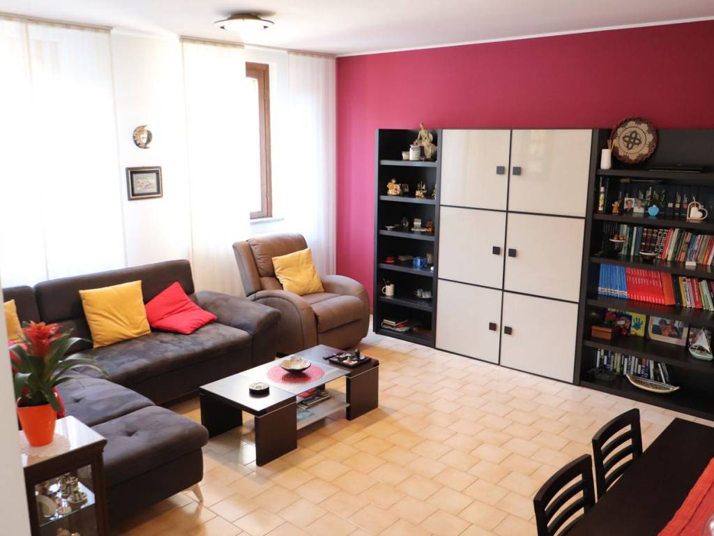 appartamento in vendita a Mozzate