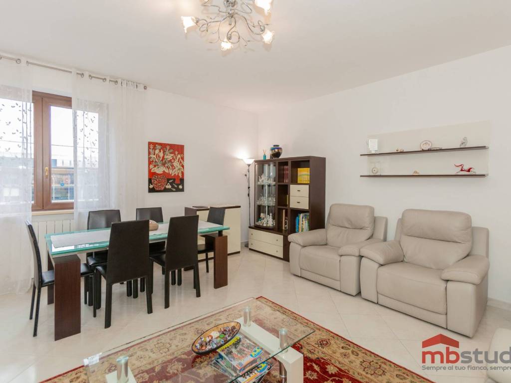 appartamento in vendita a Mozzate