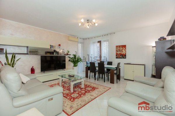 appartamento in vendita a Mozzate