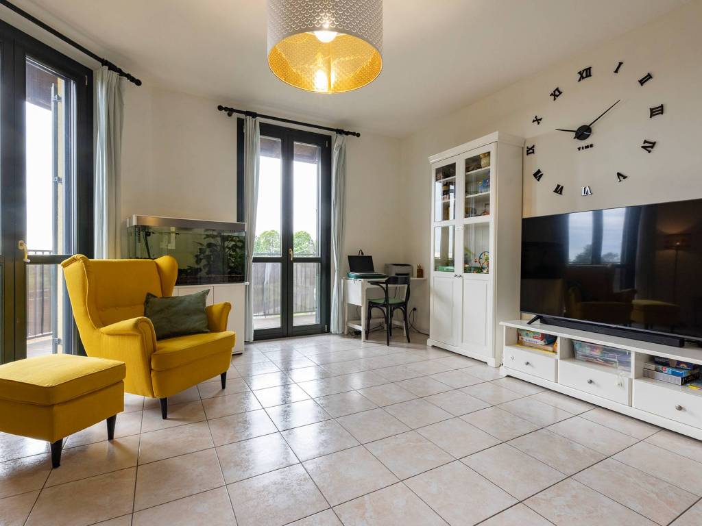 appartamento in vendita a Mozzate in zona San Martino