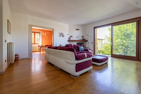 casa indipendente in vendita a Mozzate