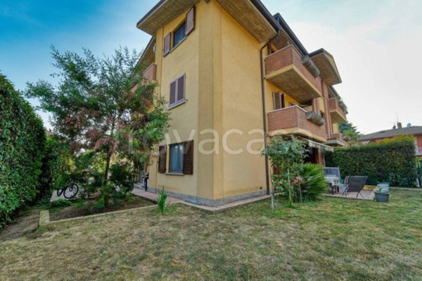 appartamento in vendita a Mozzate in zona Santa Maria Solaro