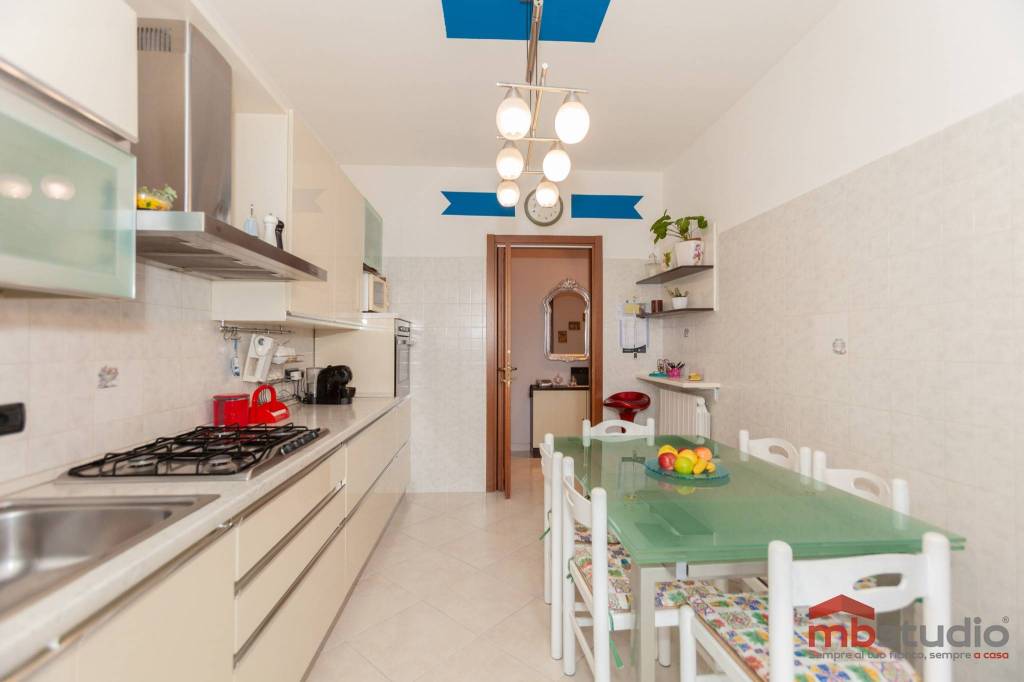 appartamento in vendita a Mozzate in zona Santa Maria Solaro