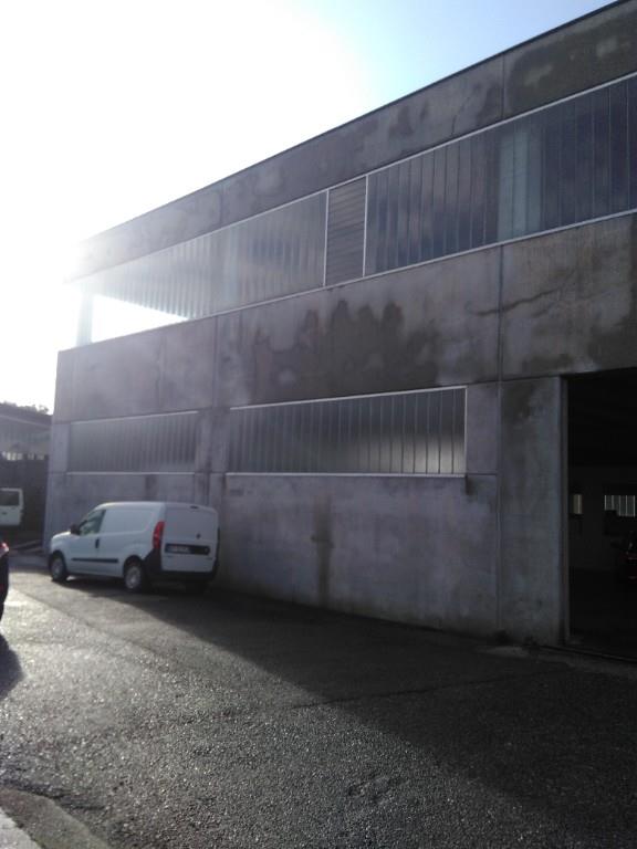 locale commerciale in vendita a Mozzate