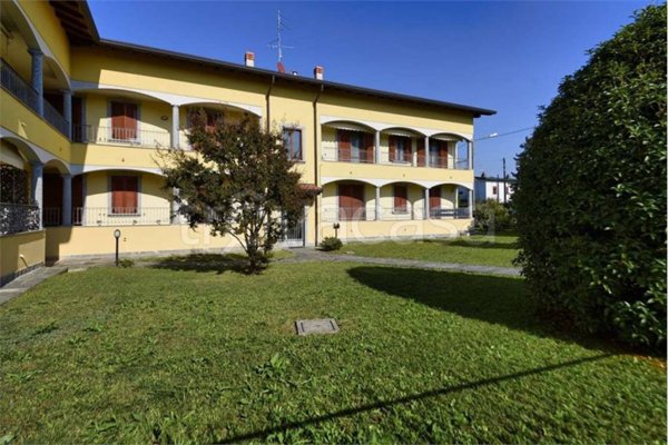 appartamento in vendita a Mozzate in zona Santa Maria Solaro