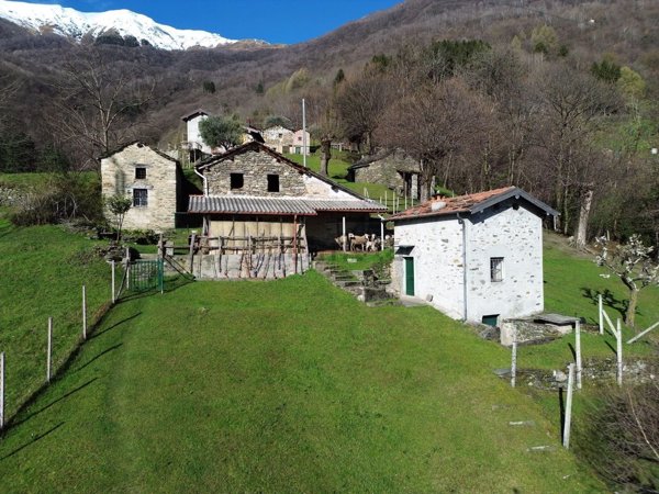 appartamento in vendita a Musso