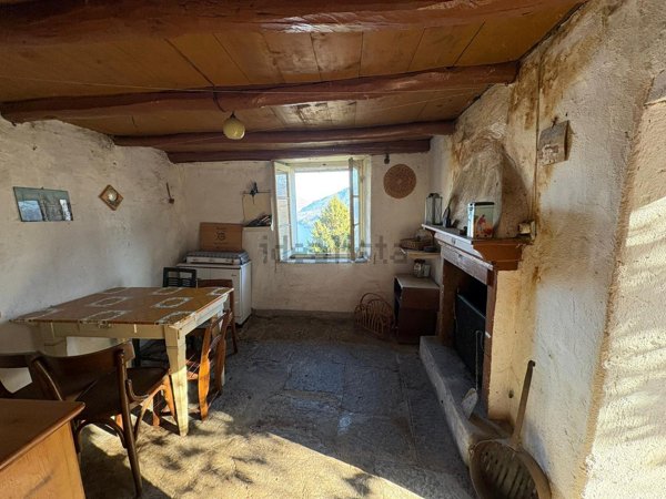 appartamento in vendita a Musso