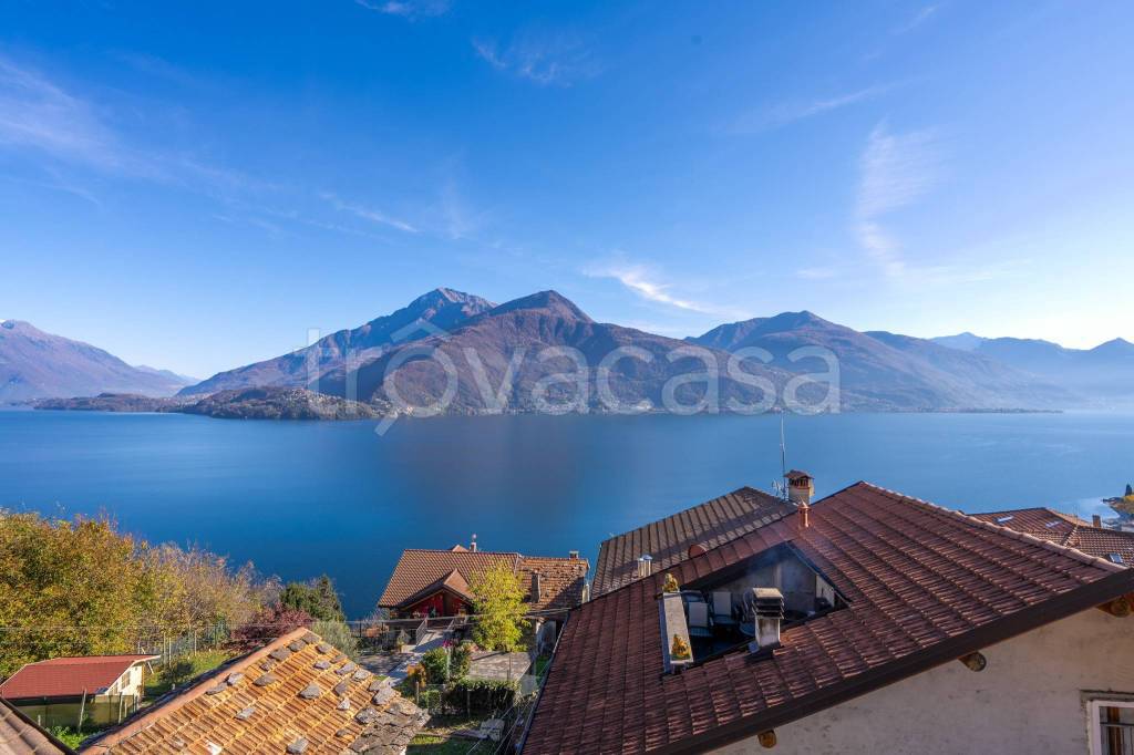 casa indipendente in vendita a Musso