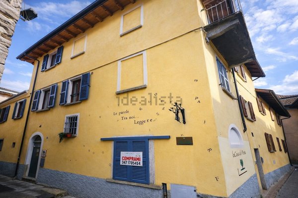 casa indipendente in vendita a Musso