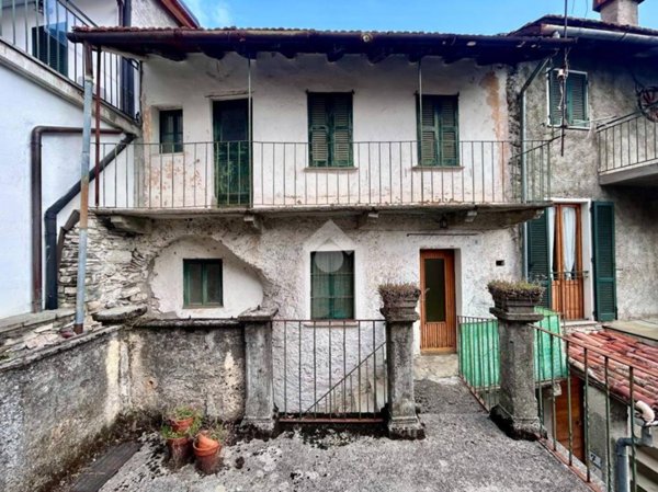 casa indipendente in vendita a Musso