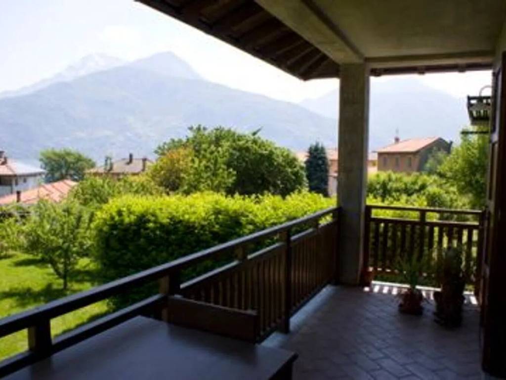 casa indipendente in vendita a Musso